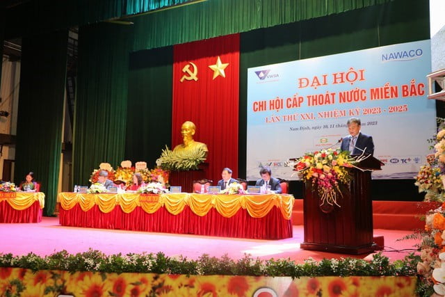 Ông Trần Đăng Quý trình bày Báo cáo Tổng kết hoạt động của Chi hội giai đoạn 2020-2023